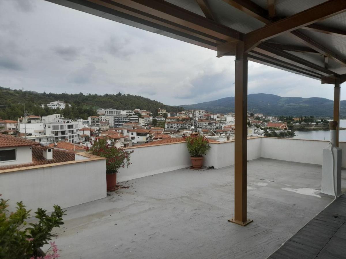 Papatzikos Traditional Guesthouse Néos Marmarás Exterior foto