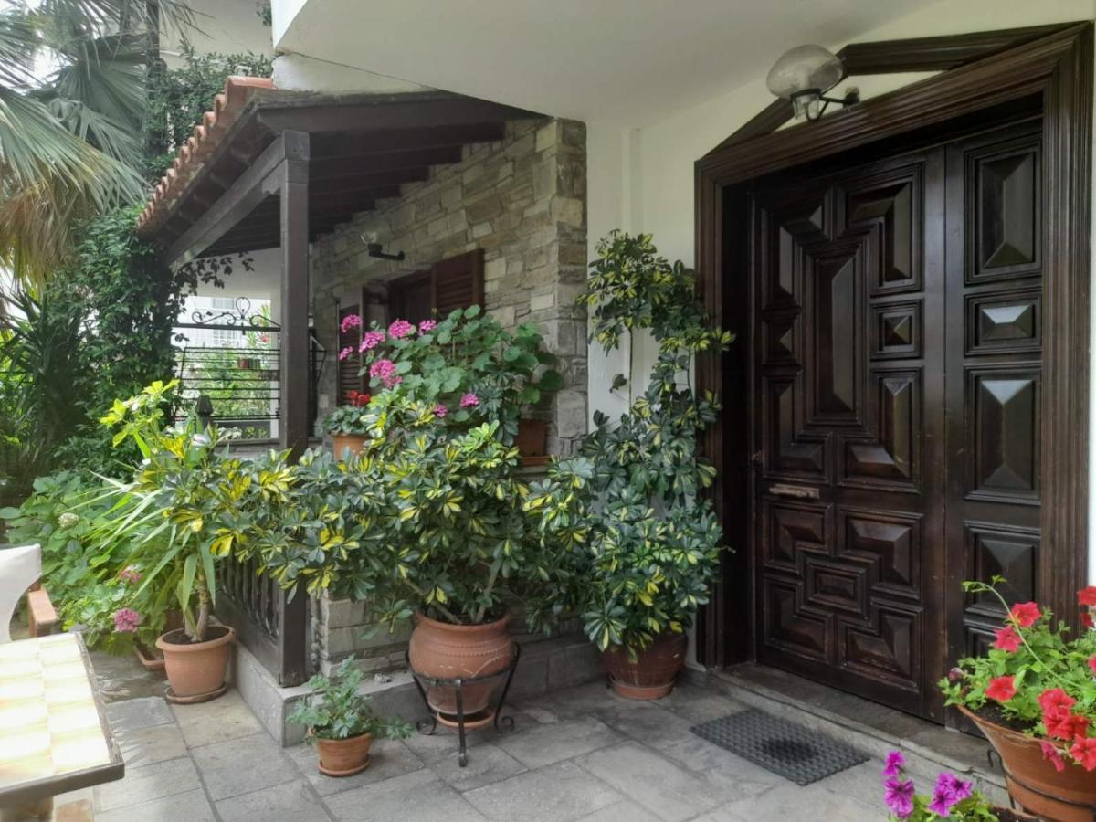 Papatzikos Traditional Guesthouse Néos Marmarás Exterior foto