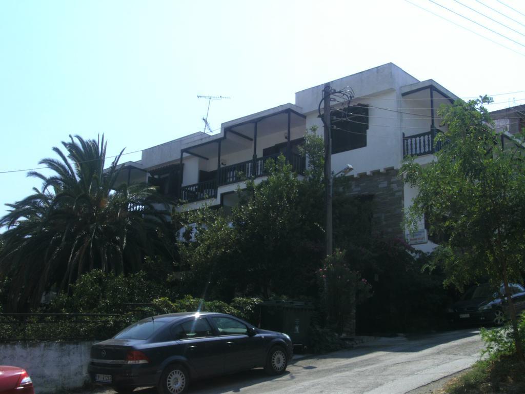 Papatzikos Traditional Guesthouse Néos Marmarás Exterior foto