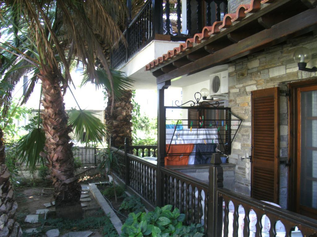 Papatzikos Traditional Guesthouse Néos Marmarás Exterior foto